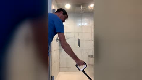 fatnine32 online show from April 4, 2026, 2:58 pm