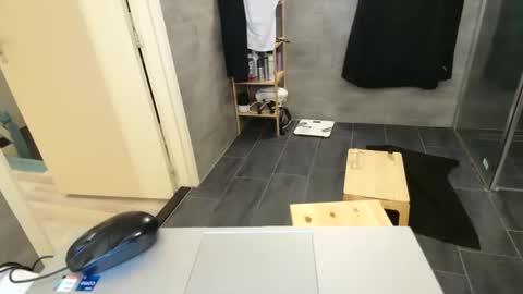 fattenmenow online show from December 12, 2024, 2:26 am