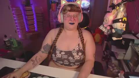FatVeronica online show from June 24, 2026, 6:07 pm