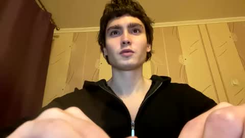 Snapshot of faustfrost chatting on December 13, 2025, 11:43 pm Faust online show from December 13, 2025, 11:43 pm