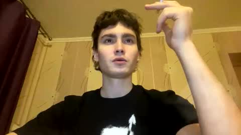 Snapshot of faustfrost chatting on December 21, 2025, 10:28 pm Faust online show from December 21, 2025, 10:28 pm