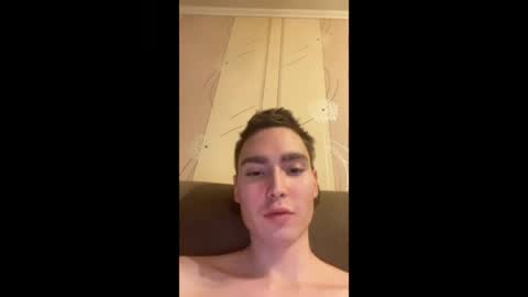 Snapshot of faustfrost chatting on April 15, 2026, 7:58 pm Faust online show from April 15, 2026, 7:58 pm