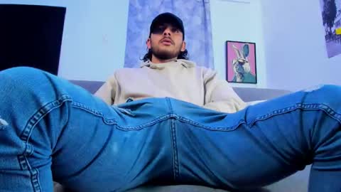 favid95 online show from February 2, 2026, 10:41 pm