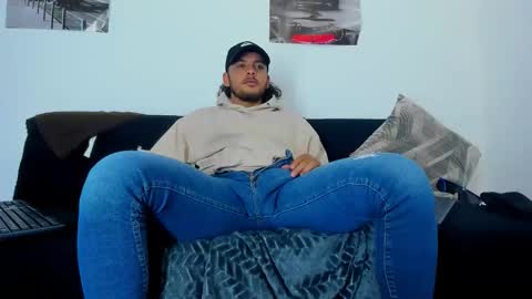 favid95 online show from May 12, 2026, 8:50 pm