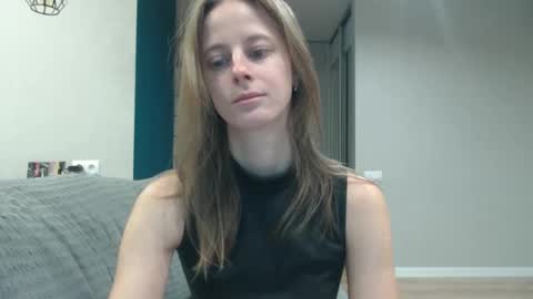 favoriteyour online show from November 6, 2025, 4:35 am