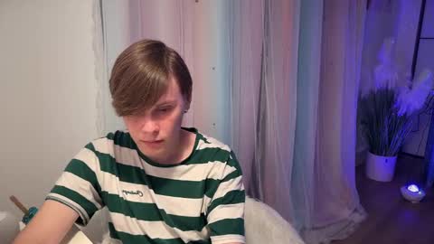 faxxyt online show from February 21, 2025, 4:40 am