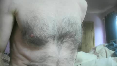 feardubh online show from November 6, 2025, 9:21 am