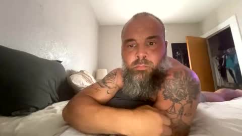FeelGood3232 online show from May 24, 2026, 8:25 pm