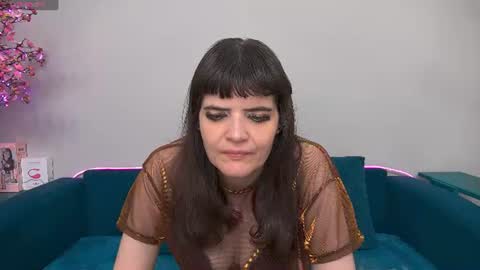 Snapshot of feelsgoodwoman chatting on July 15, 2026, 9:53 pm Laura online show from July 15, 2026, 9:53 pm