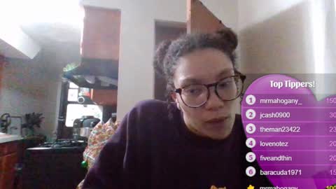 Snapshot of feetnymph chatting on January 15, 2025, 1:20 pm Soley online show from January 15, 2025, 1:20 pm