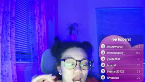 Snapshot of feetnymph chatting on January 16, 2025, 6:25 am Soley online show from January 16, 2025, 6:25 am