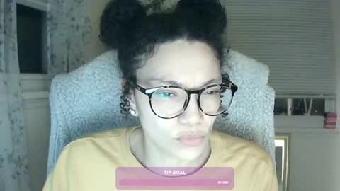 Snapshot of feetnymph chatting on January 31, 2025, 12:17 am Soley online show from January 31, 2025, 12:17 am