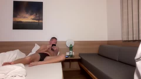 Snapshot of feetofflames26 chatting on November 10, 2025, 7:24 pm Max online show from November 10, 2025, 7:24 pm