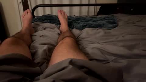 FEETOMINES online show from December 18, 2025, 3:45 am