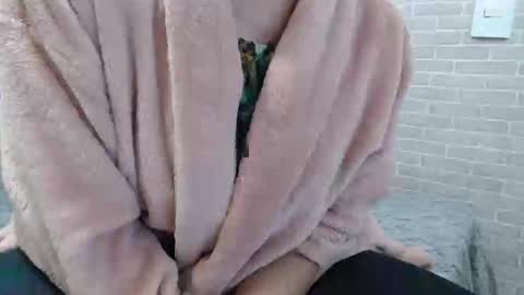 Felina Hot online show from October 22, 2025, 4:57 am