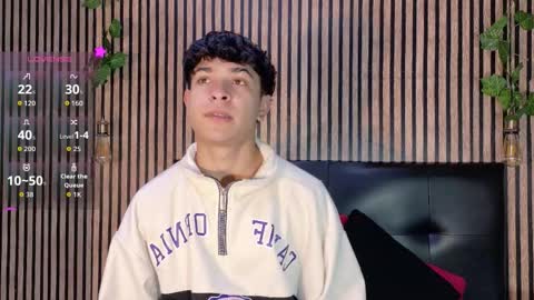felipe_boy_18 online show from October 12, 2025, 3:38 am