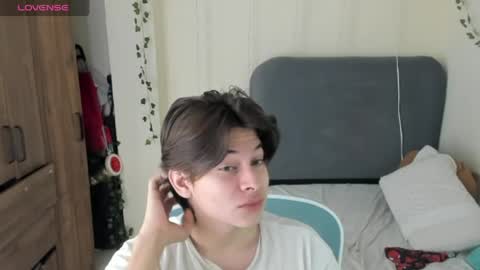 Snapshot of felix_leex chatting on May 24, 2026, 7:08 pm Felix leex online show from May 24, 2026, 7:08 pm