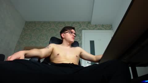 FelixStark online show from October 24, 2025, 5:26 am