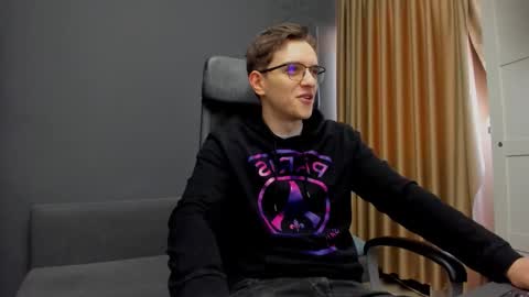 FelixStark online show from March 9, 2026, 5:44 am