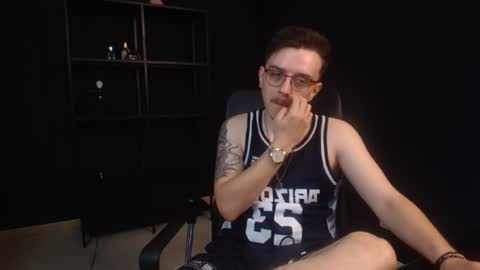 Snapshot of felixstark chatting on June 12, 2026, 5:39 am FelixStark online show from June 12, 2026, 5:39 am