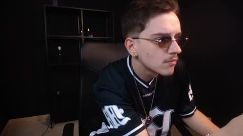Snapshot of felixstark chatting on July 12, 2026, 6:04 am FelixStark online show from July 12, 2026, 6:04 am