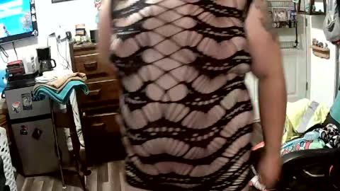 Snapshot of fellowshipmyass chatting on June 20, 2026, 5:21 am fellowshipmyass online show from June 20, 2026, 5:21 am