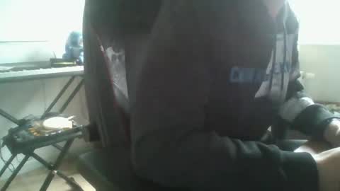 fem_alice_louis_dom online show from September 24, 2025, 4:32 pm