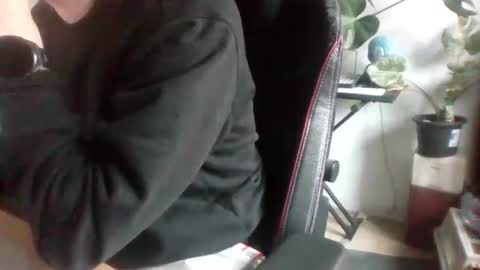 fem_alice_louis_dom online show from November 18, 2025, 8:41 am