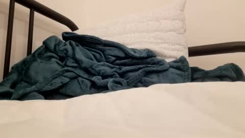 femboycute21 online show from February 7, 2026, 1:04 pm