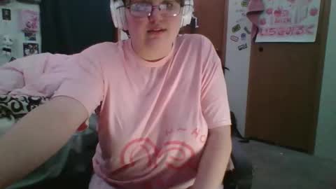 Snapshot of femcelsam chatting on March 27, 2026, 1:22 am femcelsam online show from March 27, 2026, 1:22 am