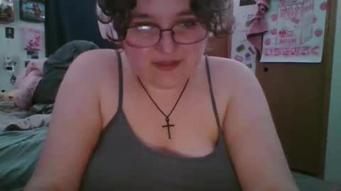 Snapshot of femcelsam chatting on April 2, 2026, 4:10 am femcelsam online show from April 2, 2026, 4:10 am