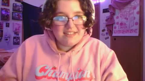 Snapshot of femcelsam chatting on April 5, 2026, 4:09 am femcelsam online show from April 5, 2026, 4:09 am