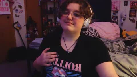 Snapshot of femcelsam chatting on April 8, 2026, 4:01 am femcelsam online show from April 8, 2026, 4:01 am