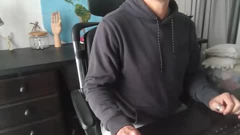 femdomsubby online show from November 17, 2025, 1:22 am