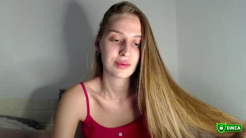 Femke online show from September 21, 2025, 8:21 pm