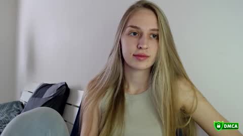 Femke online show from October 13, 2025, 11:32 am