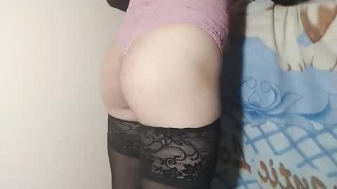 femlind online show from November 17, 2025, 5:02 am