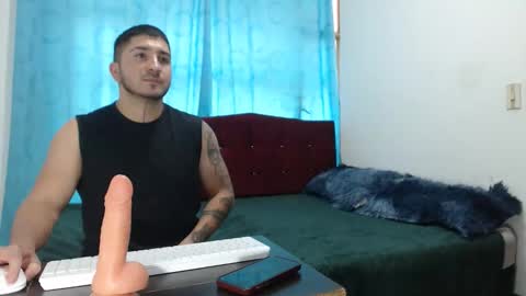 Snapshot of fenix_mu chatting on May 17, 2026, 9:00 pm fenix_mu online show from May 17, 2026, 9:00 pm
