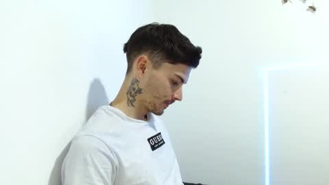 FeniXtream online show from December 13, 2024, 1:22 pm