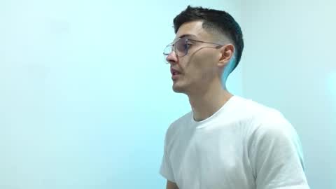 FeniXtream online show from December 26, 2024, 7:05 pm