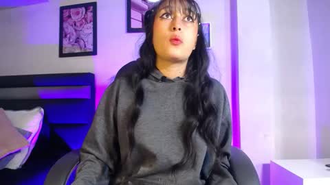 Snapshot of fenixx_19 chatting on March 25, 2026, 11:27 am Fenix online show from March 25, 2026, 11:27 am