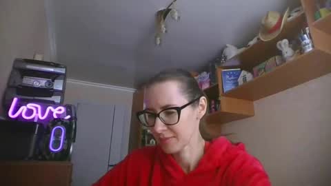 feraliss online show from February 26, 2026, 11:09 am
