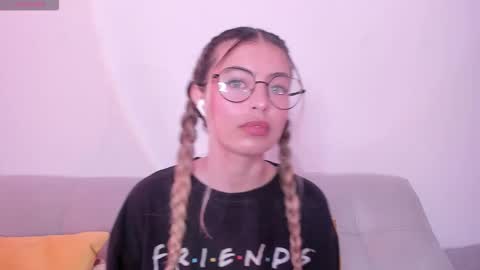 fernanda  online show from March 2, 2026, 2:02 pm