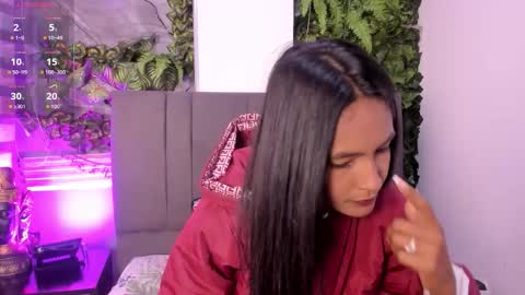 fernanda_liie_ online show from January 13, 2026, 12:32 pm