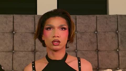 fernanda online show from October 19, 2025, 3:40 am