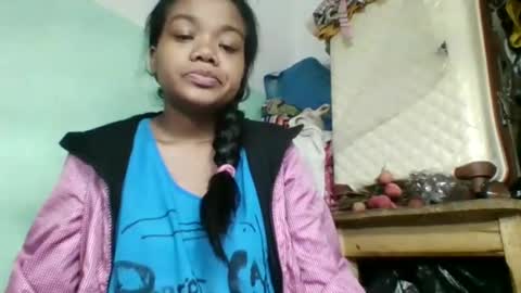 fetranialdy online show from November 24, 2025, 3:39 am