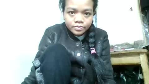 fetranialdy online show from December 3, 2025, 4:20 am