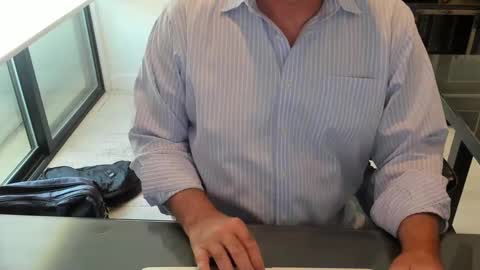 fhetzl online show from September 29, 2025, 10:25 pm