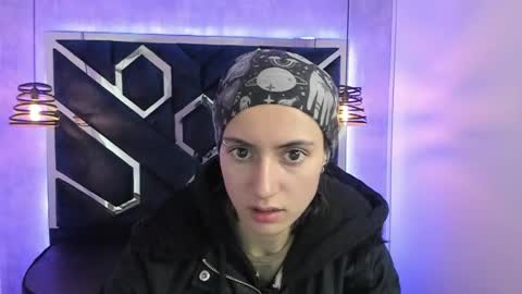   online show from January 5, 2025, 2:52 pm