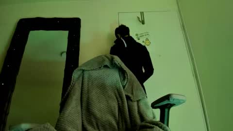   online show from February 8, 2026, 12:19 pm